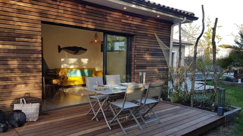Patio, Spring, Garden, Balcony/Terrace, Garden view