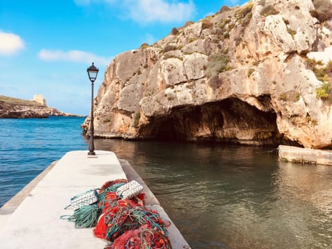 Neighbourhood, Other, Beach