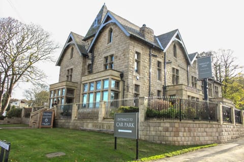 Property building, Street view