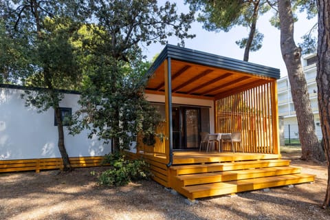 Diana & Josip Mobile Homes Campground/
RV Resort in Biograd na Moru