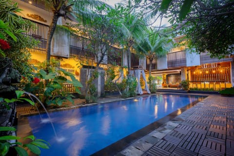 Property building, Swimming pool