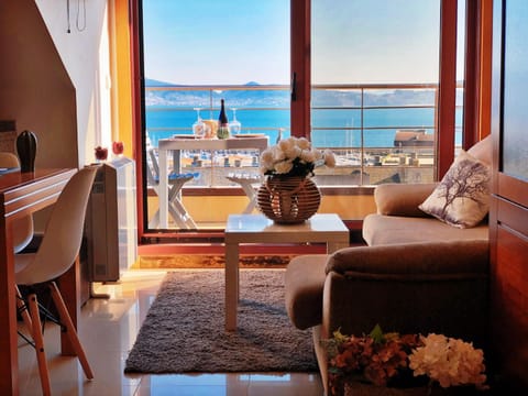 TV and multimedia, Living room, Sea view