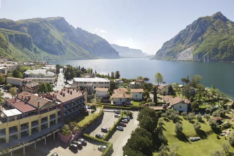 Bird's eye view, Lake view, Mountain view