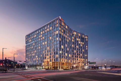 Property building, Facade/entrance