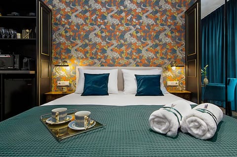 Bed, Bedroom
