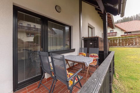 View (from property/room), Balcony/Terrace, Seating area, Garden view