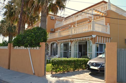 Property building, Parking
