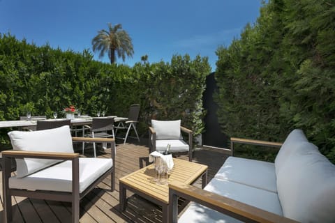 Patio, Garden, Garden view