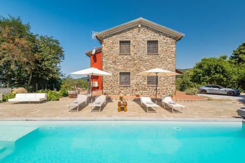 Villa Emozione Villa in Province of Massa and Carrara
