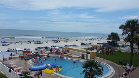 Beach, Swimming pool