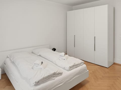 Bedroom, wardrobe