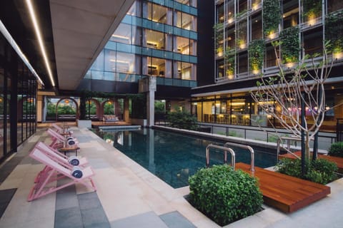 Swimming pool, Swimming pool