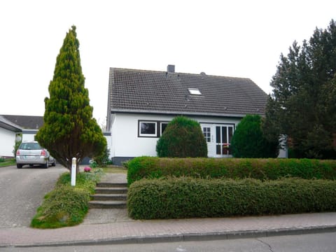 Kreutzmann Ferienwohnung für einen erholsamen Urlaub in ruhiger, zentraler Lage Apartment in Heiligenhafen