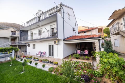 Apartmani Budimčić Apartment in Dubrovnik-Neretva County