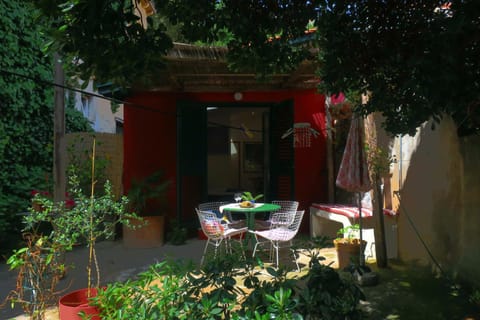 Patio, Facade/entrance, Garden view
