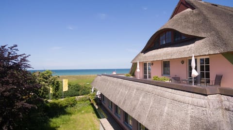 Property building, Day, Balcony/Terrace, On site, Sea view
