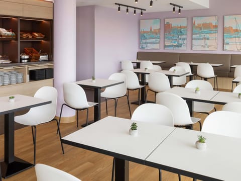 Lobby or reception, Breakfast