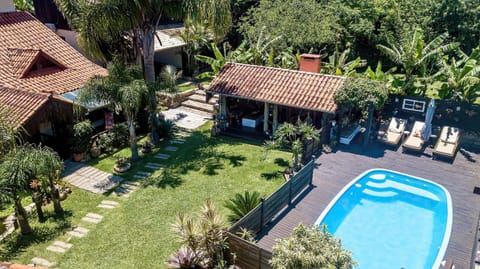 Bird's eye view, Swimming pool