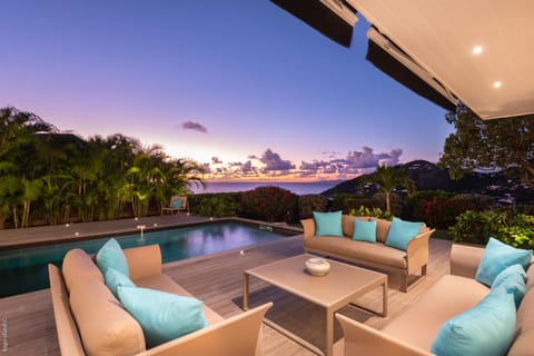 Natural landscape, Balcony/Terrace, Swimming pool