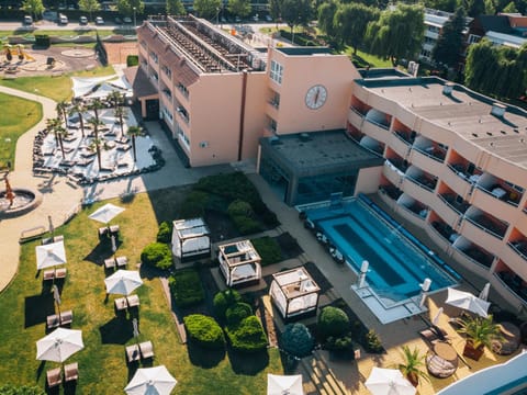 Property building, Bird's eye view