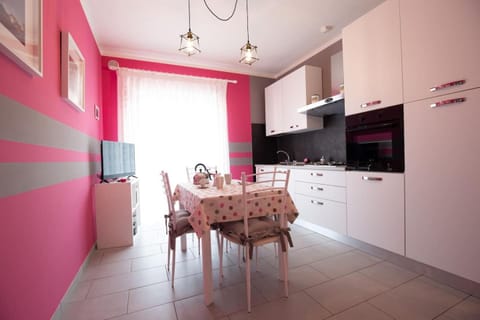 Il Sopracciglio Suites - Pink Apartment Apartment in Cassino
