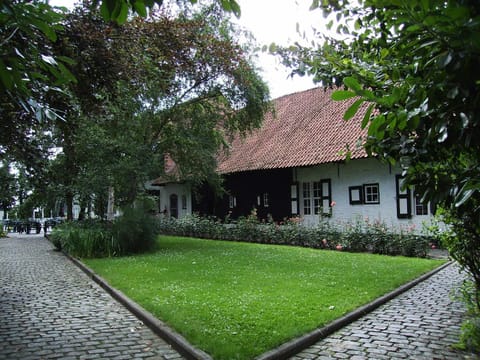 Facade/entrance, Summer