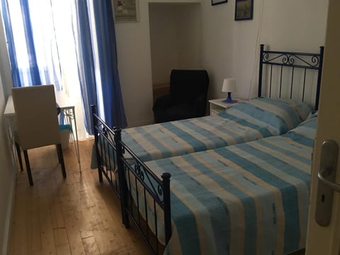 TV and multimedia, Bedroom, Quiet street view