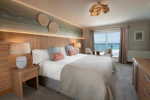 Bed, Photo of the whole room, Bedroom, Sea view