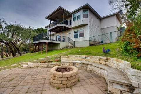 High View Retreat House in Lago Vista