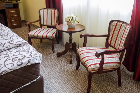 Seating area, Bedroom