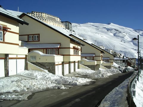 Property building, Winter
