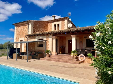 Property building, Pool view, Swimming pool