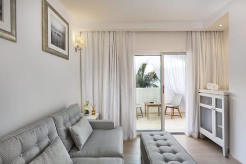 Grand Hotel Cannigione Hotel in Sardinia