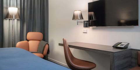 Photo of the whole room, On site