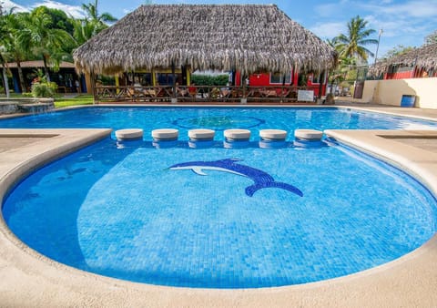 Swimming pool, Swimming pool