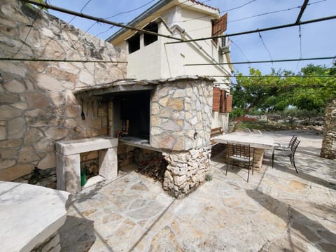 Robinson crusoe style house "MASLINA'' House in Split-Dalmatia County