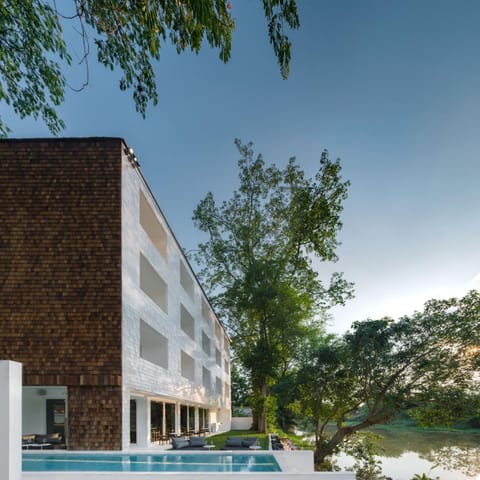 Property building, Swimming pool
