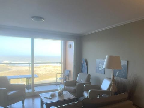 Zeezicht, Kanaalweg 1-408 Apartment in Zeeland, Netherlands