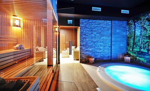 Hot Tub, Spa and wellness centre/facilities