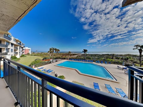 Balcony/Terrace, Beach, Pool view, Sea view, Swimming pool