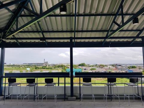 Balcony/Terrace, City view, Street view