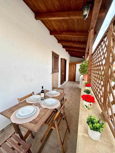 Food and drinks, Dining area