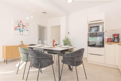 Holiday House Pod Suncem Apartment in Šibenik-Knin County, Croatia