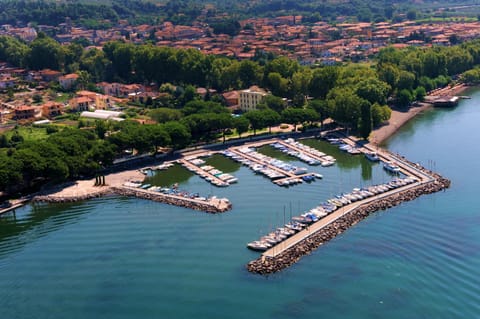 Day, Bird's eye view