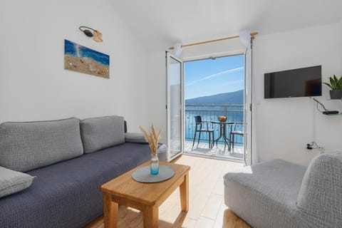 TV and multimedia, Balcony/Terrace, Living room, Sea view