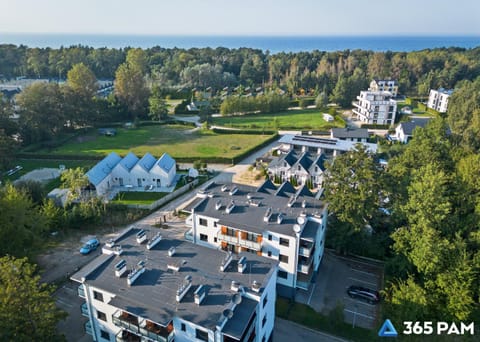 Property building, Day, Neighbourhood, Natural landscape, Bird's eye view, Location