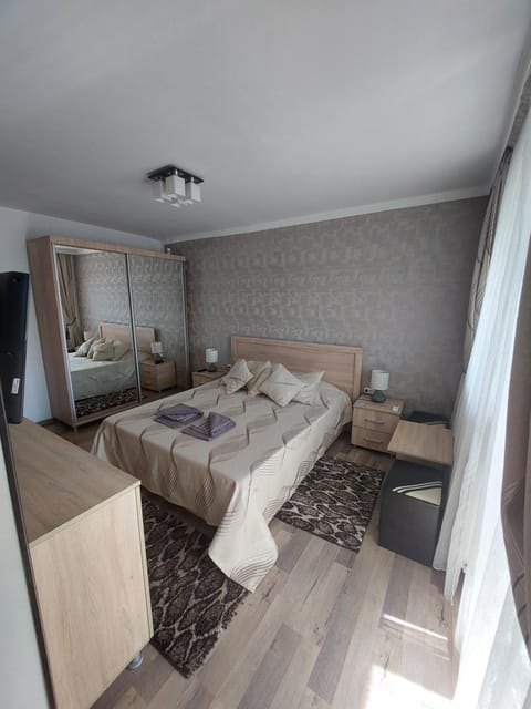 Casa Mirage 2 Apartment in Craiova