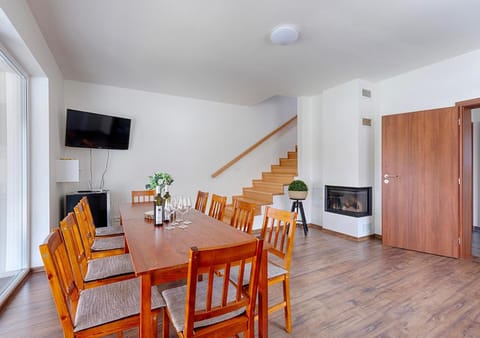Communal lounge/ TV room, Kitchen or kitchenette