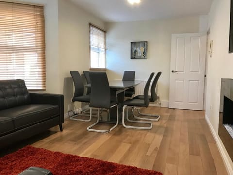 4 bed Duplex Apartment, Belfast Apartment in Belfast