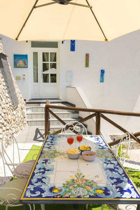 Holidays Perla d'Amalfi - Live the Coast & Private Parking House in Conca dei Marini